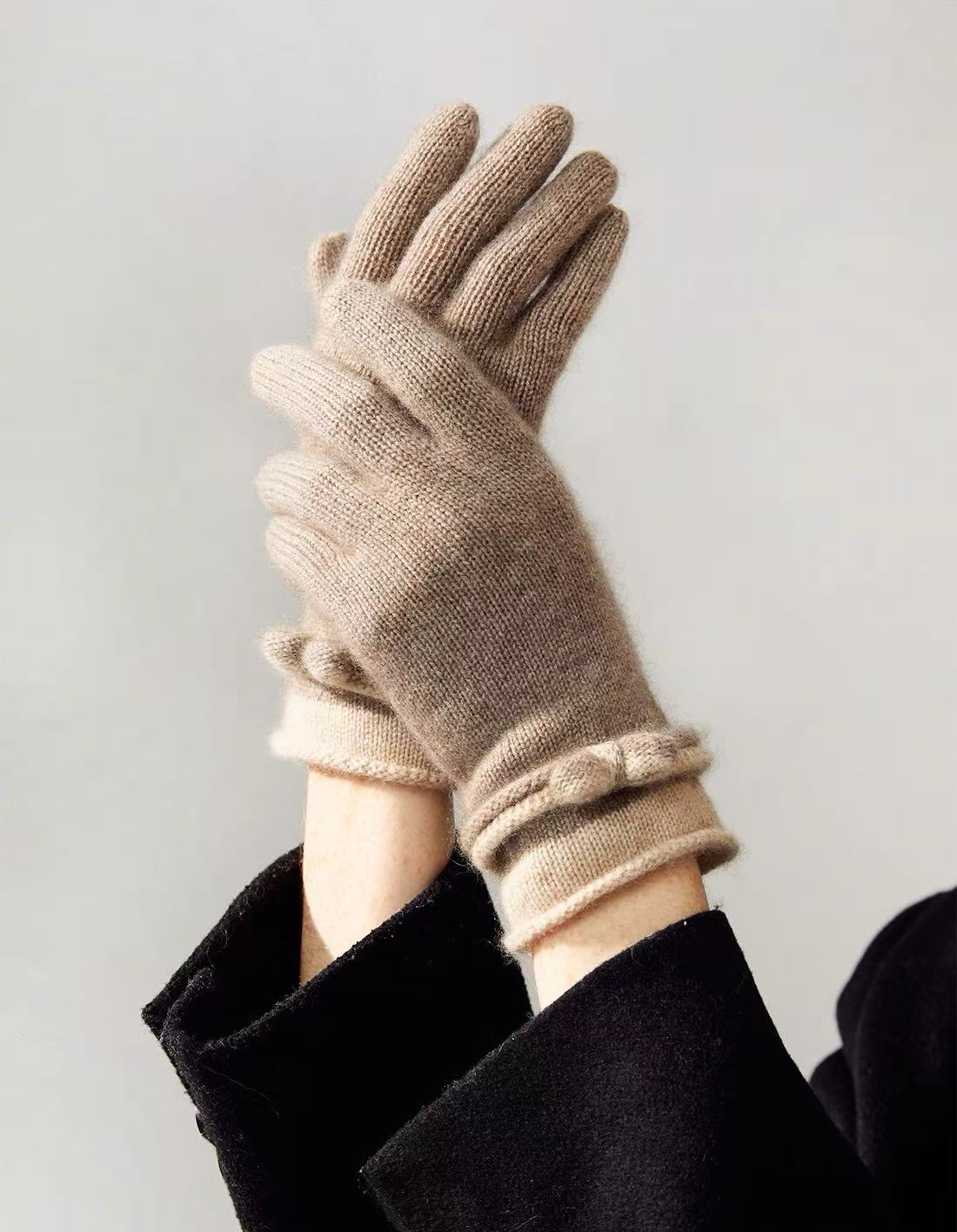 Christmas Bow-knit cashmere gloves